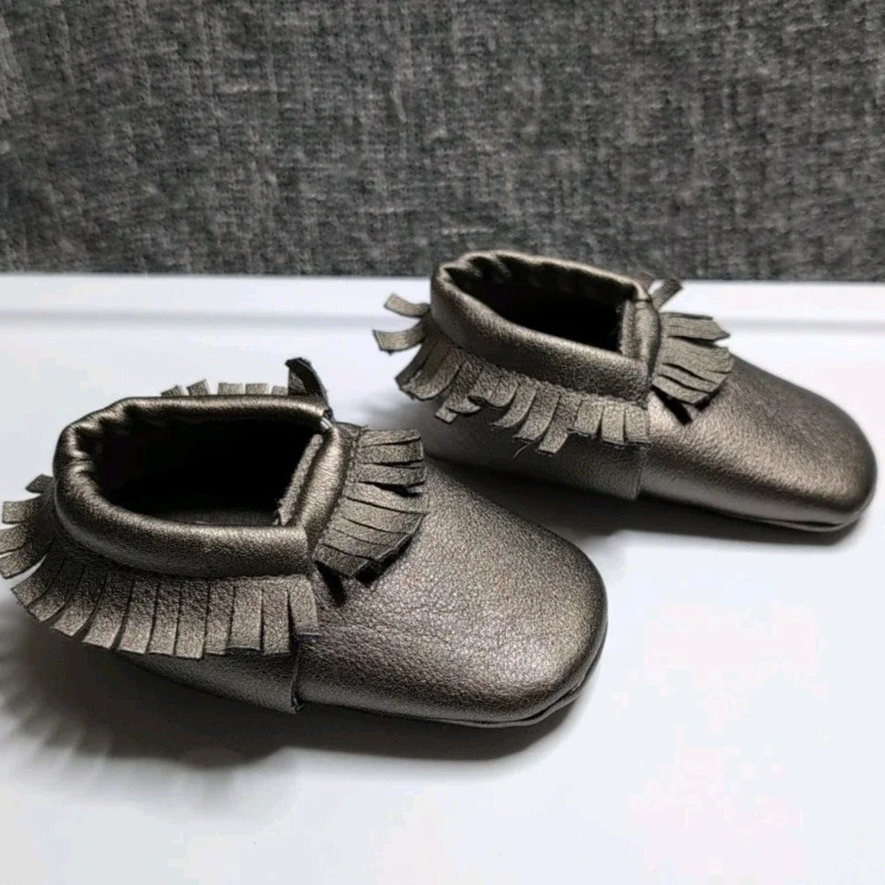 Romirus Baby Moccasins Metallic Bronze Fringe Soft Sole Shoes Size 2 Boho Baby